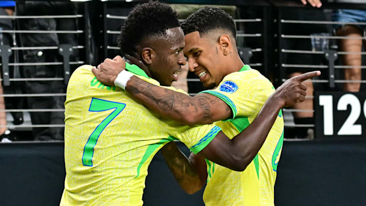 Vini Jr e Savinho foram indicados pela revista France Football