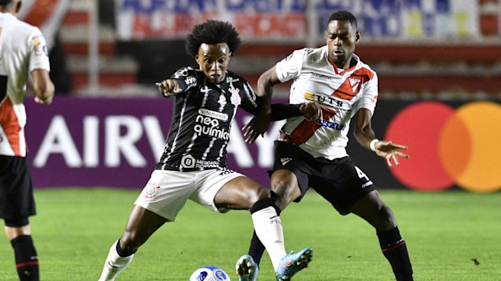 Alvinegro emplaca preocupante sequência de fracassos neste início de temporada 