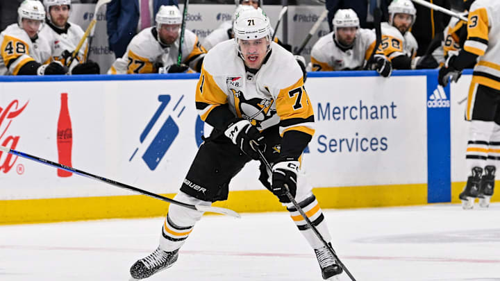 Apr 17, 2024; Elmont, New York, USA; Pittsburgh Penguins center Evgeni Malkin (71) skates with the puck against the New York Islanders during the third period at UBS Arena. Mandatory Credit: Dennis Schneidler-Imagn Images Apr 17, 2024; Elmont, New York, USA; Pittsburgh Penguins center Evgeni Malkin (71) skates with the puck against the New York Islanders during the third period at UBS Arena. Mandatory Credit: Dennis Schneidler-Imagn Images