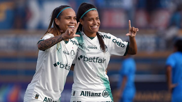 Laís Estevam brilhou em triunfo das Palestrinas