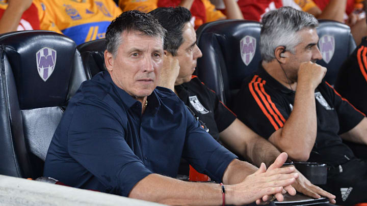 Tigres UANL tuvo dos expulsiones en el Clásico Regio