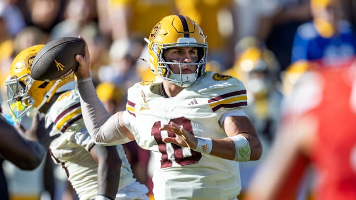 Tempe, Arizona, USA; Arizona State Sun Devils quarterback Sam Leavitt (10) against the Texas Tech Red Raiders at Mountain America Stadium. Tempe, Arizona, USA; Arizona State Sun Devils quarterback Sam Leavitt (10) against the Texas Tech Red Raiders at Mountain America Stadium.