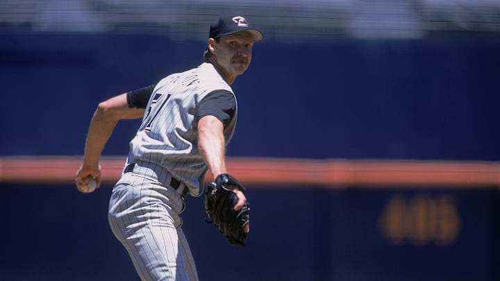 Randy Johnson ganó la Serie Mundial de 2001 con los Cascabeles
