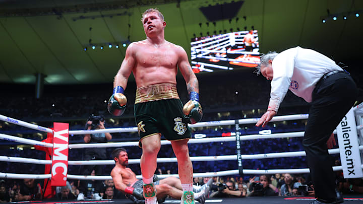 "Canelo" Álvarez venció a John Ryder en combate de 12 asaltos 