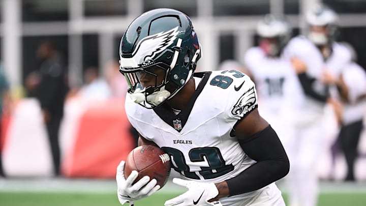 Aug 15, 2024; Foxborough, MA, USA; Philadelphia Eagles wide receiver John Ross (83) warms up before a game against the New England Patriots at Gillette Stadium. Mandatory Credit: Eric Canha-Imagn Images Aug 15, 2024; Foxborough, MA, USA; Philadelphia Eagles wide receiver John Ross (83) warms up before a game against the New England Patriots at Gillette Stadium. Mandatory Credit: Eric Canha-Imagn Images