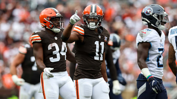 Tennessee Titans v Cleveland Browns