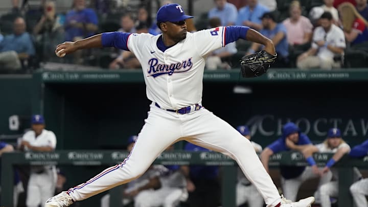 Sep 19, 2024; Arlington, Texas, USA; Texas Rangers pitcher Kumar Rocker (80) throws to the plate during the first inning against the Toronto Blue Jays at Globe Life Field. Raymond Carlin III-Imagn Images Sep 19, 2024; Arlington, Texas, USA; Texas Rangers pitcher Kumar Rocker (80) throws to the plate during the first inning against the Toronto Blue Jays at Globe Life Field. Raymond Carlin III-Imagn Images