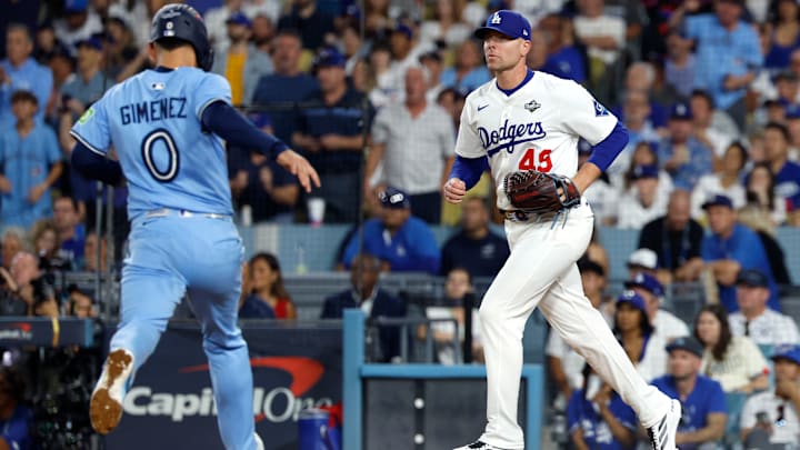 World Series - Toronto Blue Jays v Los Angeles Dodgers - Game Four World Series - Toronto Blue Jays v Los Angeles Dodgers - Game Four