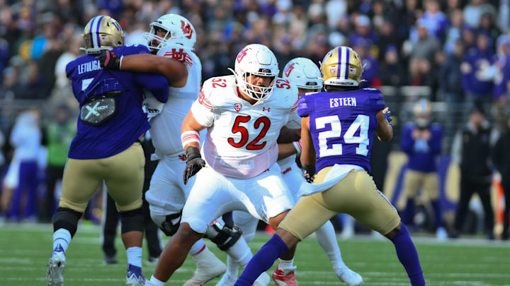 Utah Utes offensive lineman Michael Mokofisi (52). 