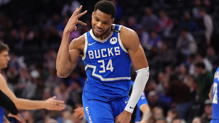 Apr 3, 2025; Philadelphia, Pennsylvania, USA; Milwaukee Bucks forward Giannis Antetokounmpo (34) : Kyle Ross-Imagn Images