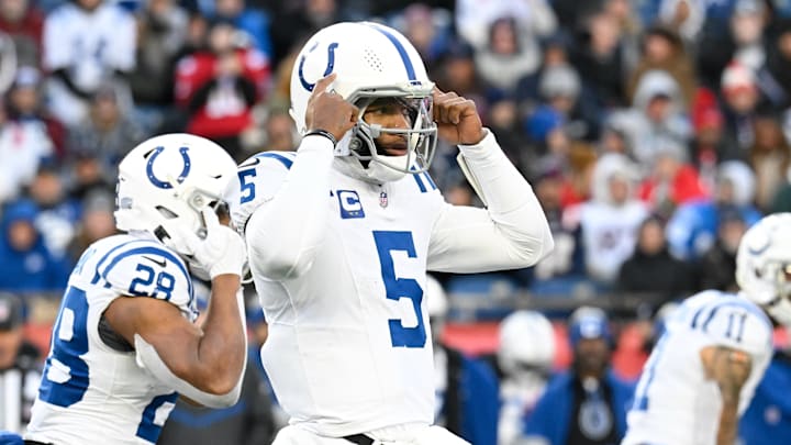 Indianapolis Colts quarterback Anthony Richardson (5) signals during the second half against the New England Patriots at Gillette Stadium. Indianapolis Colts quarterback Anthony Richardson (5) signals during the second half against the New England Patriots at Gillette Stadium.