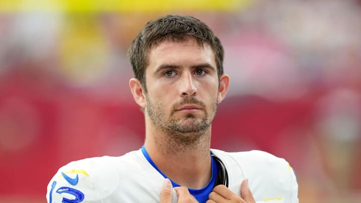Sep 15, 2024; Glendale, Arizona, USA; Los Angeles Rams quarterback Stetson Bennett (13) looks on against the Arizona Cardinals during the first half at State Farm Stadium. Mandatory Credit: Joe Camporeale-Imagn Images Sep 15, 2024; Glendale, Arizona, USA; Los Angeles Rams quarterback Stetson Bennett (13) looks on against the Arizona Cardinals during the first half at State Farm Stadium. Mandatory Credit: Joe Camporeale-Imagn Images