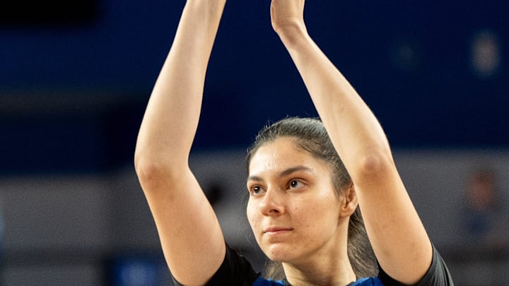 Kentucky Wildcats center Clara Silva (17) warms up during the Kentucky Blue-White preseason event on Friday, Oct. 18, 2024 at the Memorial Coliseum.