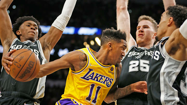 Los Angeles Lakers v San Antonio Spurs