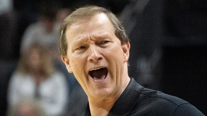 Oregon coach Dana Altman calls for a player on the bench during the second against Michigan at Matthew Knight Arena Jan. 17, 2026.