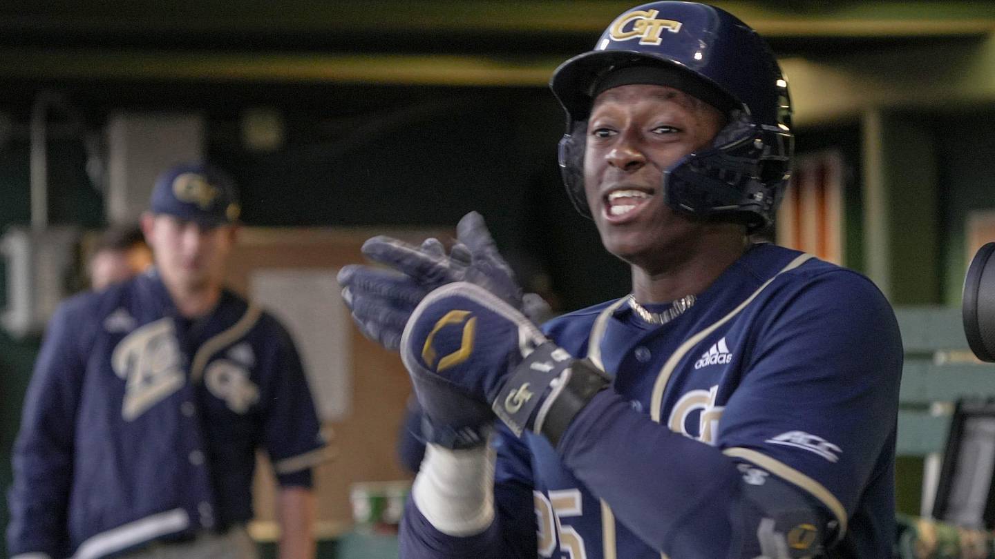 These 5 MLB Draft prospects overshadowed Roch Cholowsky during regionals
