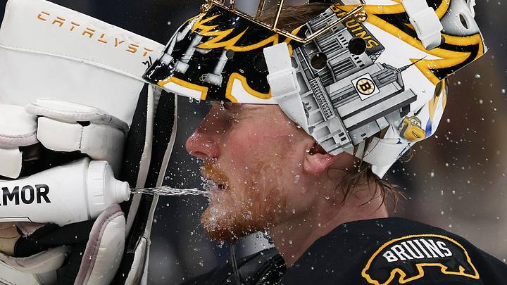 Nov 28, 2025; Boston, Massachusetts, USA; Boston Bruins goaltender Joonas Korpisalo (70) sprays water on himself during the second period against the New York Rangers at TD Garden. Mandatory Credit: Winslow Townson-Imagn Images Nov 28, 2025; Boston, Massachusetts, USA; Boston Bruins goaltender Joonas Korpisalo (70) sprays water on himself during the second period against the New York Rangers at TD Garden. Mandatory Credit: Winslow Townson-Imagn Images