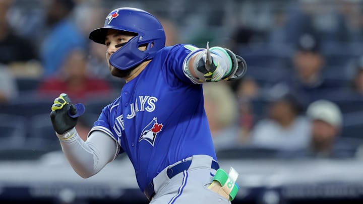 Bo Bichette of Toronto Blue Jays hits ball with broken bat Bo Bichette of Toronto Blue Jays hits ball with broken bat