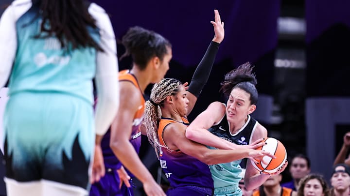 New York Liberty v Phoenix Mercury - Game One