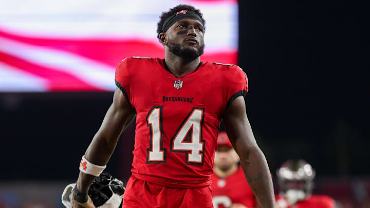 Tampa Bay Buccaneers wide receiver Chris Godwin (14)