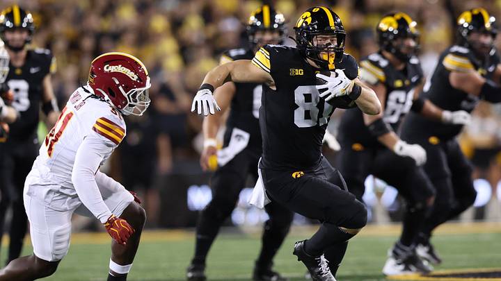 Sep 12, 2026; Iowa City, Iowa, USA;  Iowa Hawkeyes tight end DJ Vonnahme (81) runs after the catch against the Iowa State Cyclones during the fourth quarter at Kinnick Stadium.  Mandatory Credit: Reese Strickland-Imagn Images