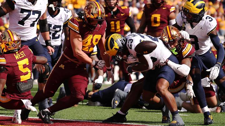 Michigan v Minnesota Michigan v Minnesota