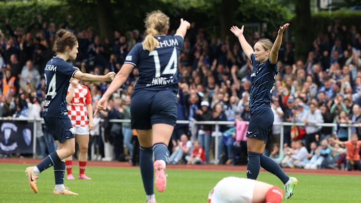 Der VfL Bochum marschiert in die zweite Liga. Der VfL Bochum marschiert in die zweite Liga.