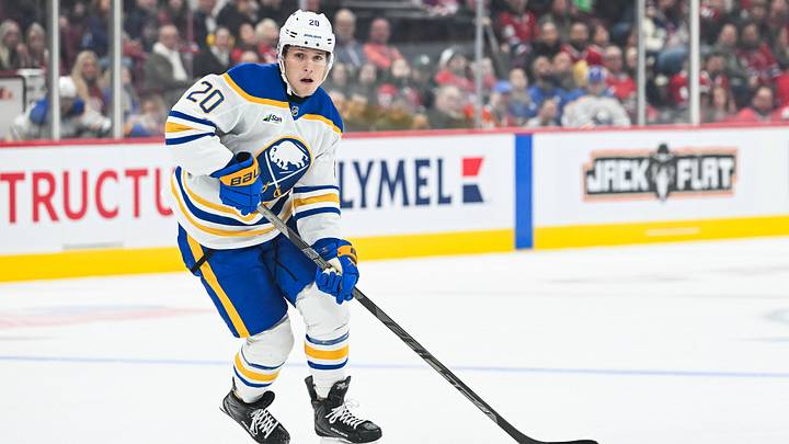 Buffalo Sabres center Jiri Kulich (20) plays the puck against the Montreal Canadiens during the third period at Bell Centre. Mandatory Credit: David Kirouac-Imagn Images Buffalo Sabres center Jiri Kulich (20) plays the puck against the Montreal Canadiens during the third period at Bell Centre. Mandatory Credit: David Kirouac-Imagn Images