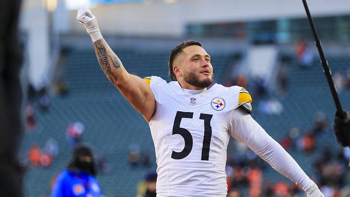 Dec 1, 2024; Cincinnati, Ohio, USA; Pittsburgh Steelers linebacker Nick Herbig (51) reacts after the victory over the Cincinnati Bengals at Paycor Stadium. Mandatory Credit: Katie Stratman-Imagn Images Dec 1, 2024; Cincinnati, Ohio, USA; Pittsburgh Steelers linebacker Nick Herbig (51) reacts after the victory over the Cincinnati Bengals at Paycor Stadium. Mandatory Credit: Katie Stratman-Imagn Images