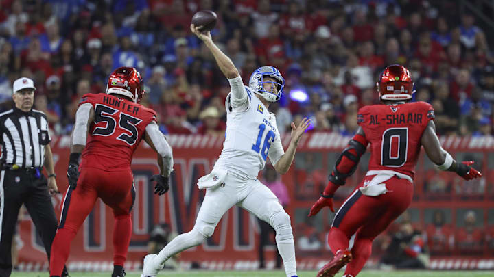 Detroit Lions quarterback Jared Goff (16) attempts a pass during the third quarter against the Houston Texans 