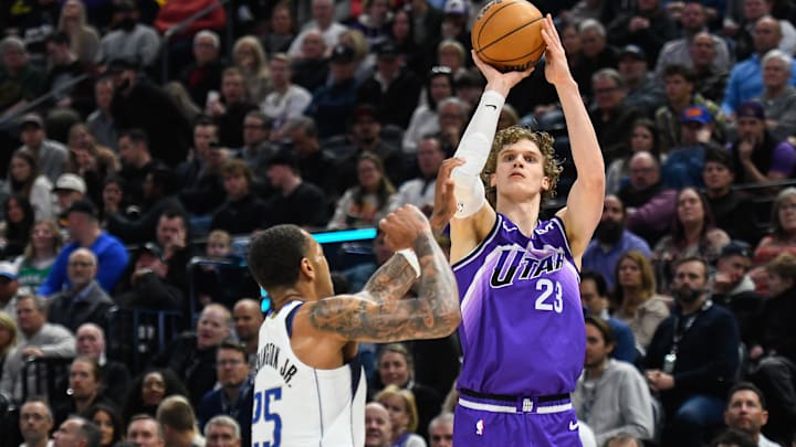 Dallas Mavericks v Utah Jazz