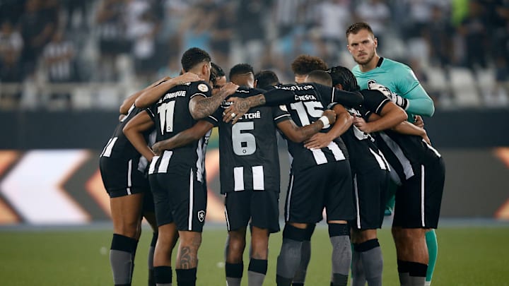 O Glorioso busca se manter na liderança isolada da Série A