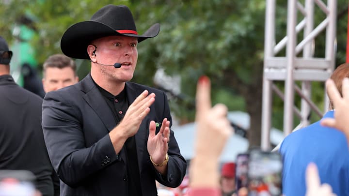 Pat McAfee takes the stage at ESPN College GameDay ahead of the University of Oklahoma-Michigan