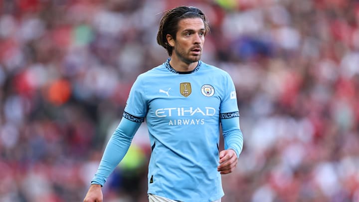 Jack Grealish, agressé par un supporter des Red Devils.