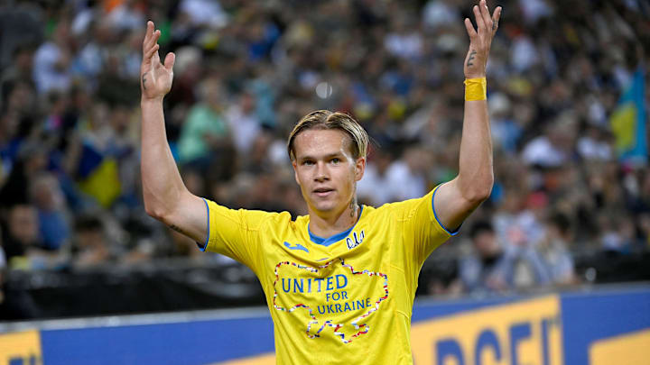 Le président du Shahhtar va reverser 23 millions d'euros du transfert de Mudryk à l'armée Ukrainienne