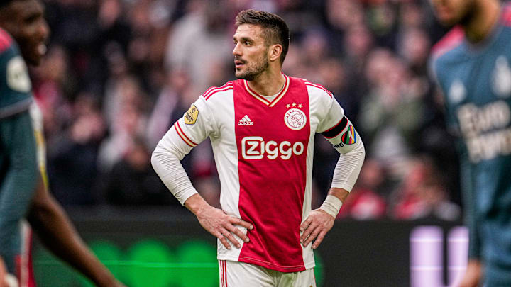 Dusan Tadic est accessible.