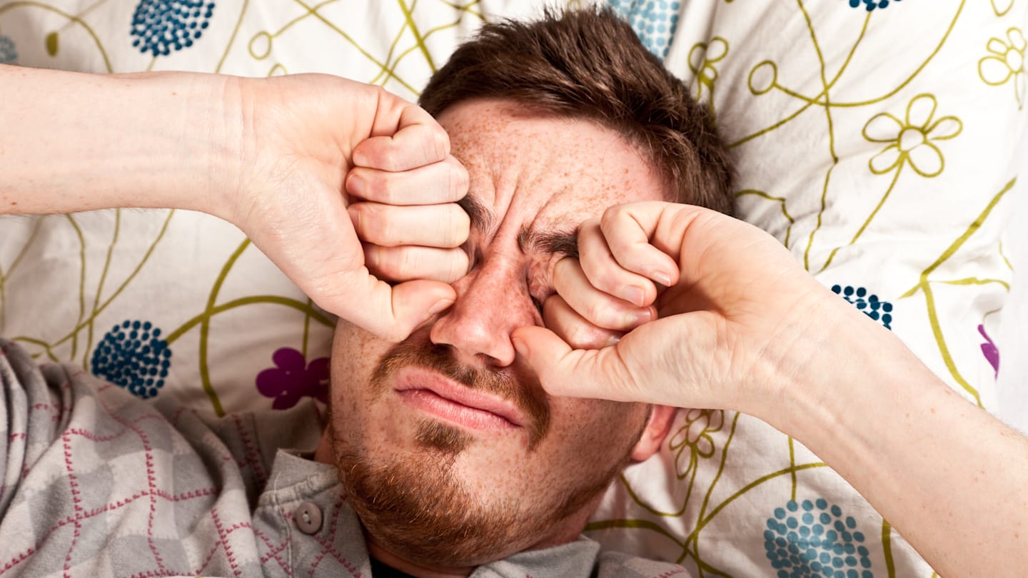 Why Do People Rub Their Eyes When They're Tired?