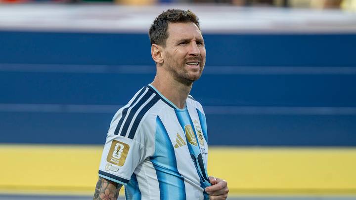 Argentina forward Lionel Messi (10) walks off after Argentina loses to Spain 1-0 during the FIFA World Cup 2026 final between Argentina and Spain at New York New Jersey Stadium on Sunday, July 19, 2026, in East Rutherford, NJ. Argentina forward Lionel Messi (10) walks off after Argentina loses to Spain 1-0 during the FIFA World Cup 2026 final between Argentina and Spain at New York New Jersey Stadium on Sunday, July 19, 2026, in East Rutherford, NJ.