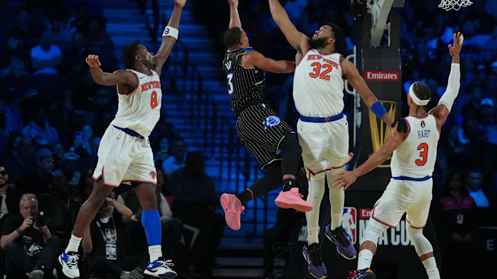 Dec 13, 2025; Las Vegas, Nevada, USA; Orlando Magic guard Desmond Bane (3) puts up the shoot as New York Knicks center Karl-Anthony Towns (32) defends during the second quarter at T-Mobile Arena. Mandatory Credit: Kirby Lee-Imagn Images Dec 13, 2025; Las Vegas, Nevada, USA; Orlando Magic guard Desmond Bane (3) puts up the shoot as New York Knicks center Karl-Anthony Towns (32) defends during the second quarter at T-Mobile Arena. Mandatory Credit: Kirby Lee-Imagn Images