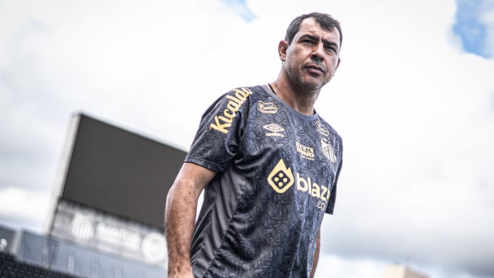 Fábio Carille é o técnico do Santos Fábio Carille é o técnico do Santos