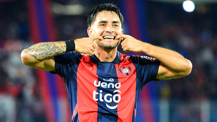 Jonathan Torres fez o primeiro hat-trick da Libertadores