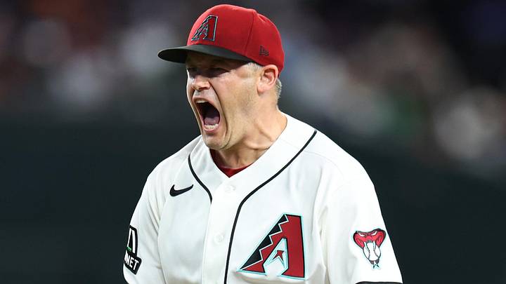 Jun 4, 2026; Phoenix, Arizona, USA; Arizona Diamondbacks closing pitcher Paul Sewald (38) reacts after striking out an Arizona Diamondbacks batter in the ninth inning at Chase Field. Mandatory Credit: Anna Carrington-Imagn Images Jun 4, 2026; Phoenix, Arizona, USA; Arizona Diamondbacks closing pitcher Paul Sewald (38) reacts after striking out an Arizona Diamondbacks batter in the ninth inning at Chase Field. Mandatory Credit: Anna Carrington-Imagn Images
