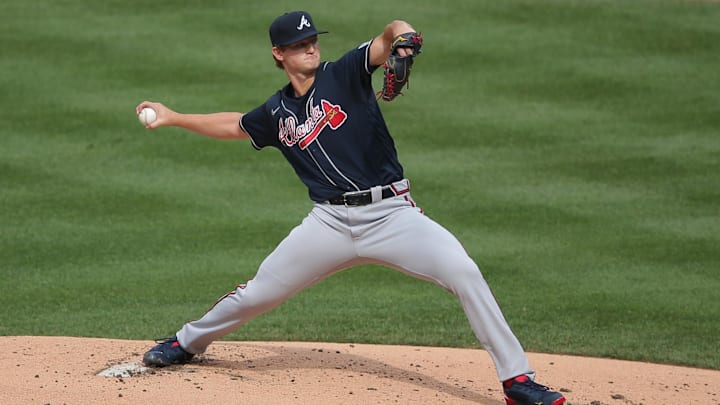 Jul 24, 2020; New York City, New York, USA; Atlanta Braves starting pitcher Mike Soroka (40) pitches against the New York Mets ]during the first inning of an opening day game at Citi Field. Mandatory Credit: Brad Penner-Imagn Images