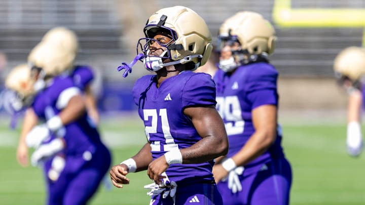 Quaid Carr continues to run as the No. 1 running back in UW spring ball. 