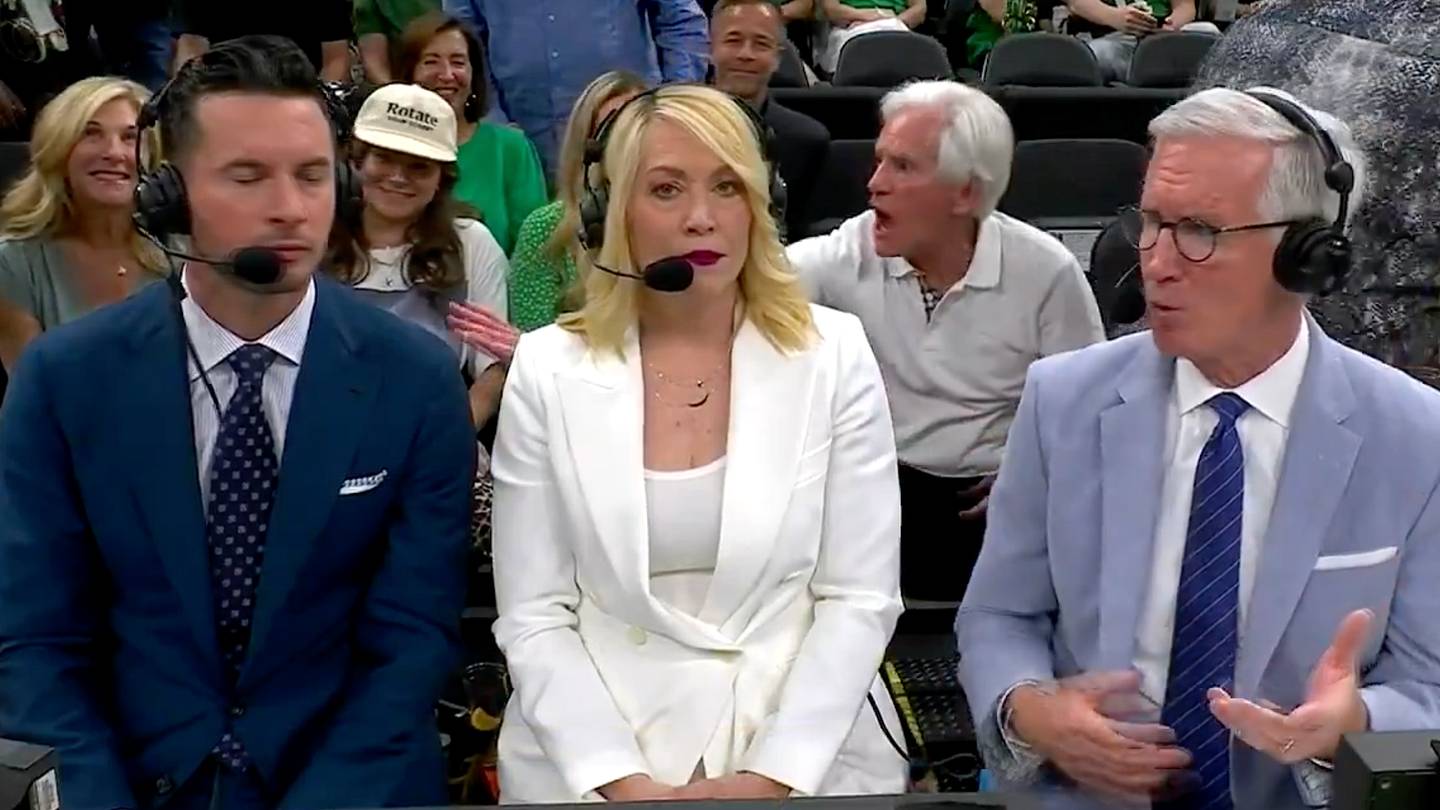 Espn Halftime Commentators Serious Fan Directs Foot Traffic Behind ESPN Broadcasters During ...