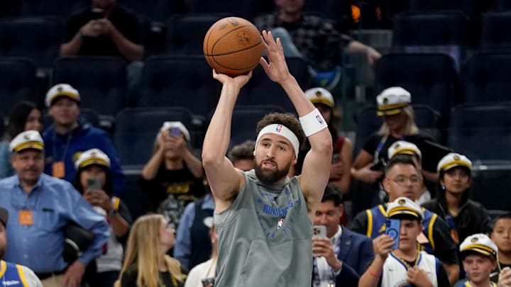 Nov 12, 2024; San Francisco, California, USA; Dallas Mavericks guard Klay Thompson (31) warms up before a game against the Golden State Warriors at the Chase Center. Mandatory Credit: Cary Edmondson-Imagn Images