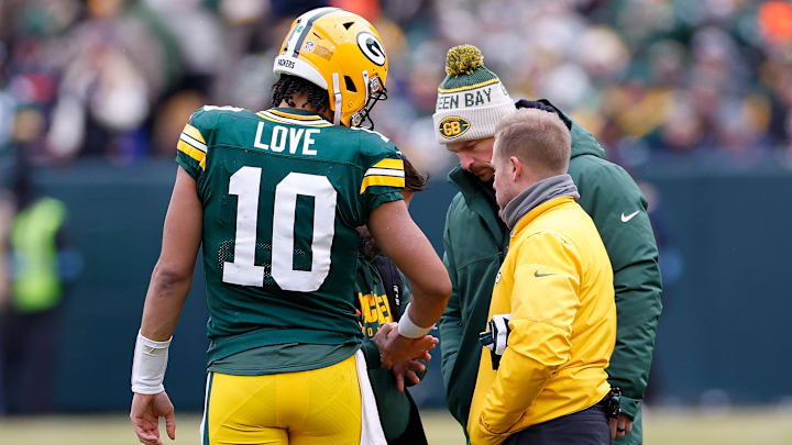 Chicago Bears v Green Bay Packers