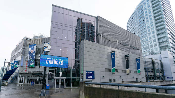 Ottawa Senators v Vancouver Canucks