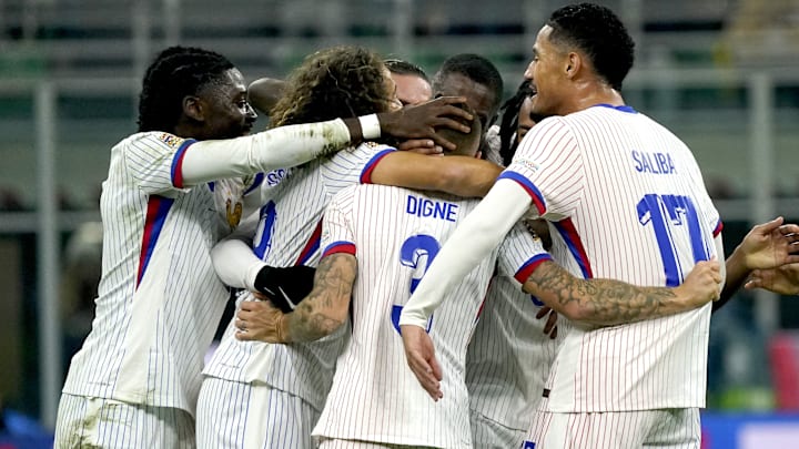 La France a battu l'Italie.