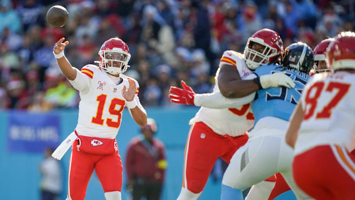 Kansas City Chiefs quarterback Chris Oladokun (19) passes during the second quarter against the Tennessee Titans at Nissan Stadium in Nashville, Tenn., Sunday, Dec. 21, 2025.